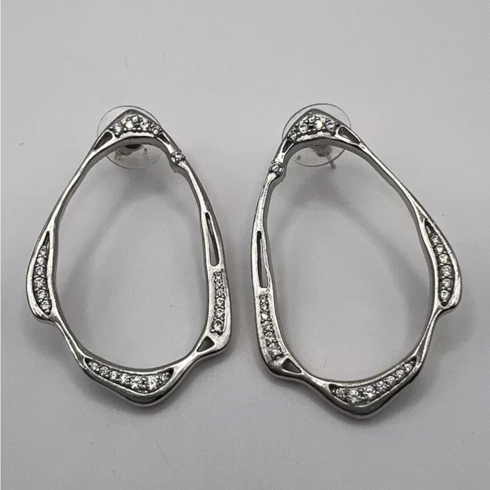 Kendra Scott "Livi" Frontal Silver Plated Crystal Drop Earrings RARE - Picture 9 of 9